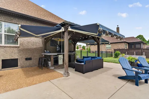 450 Cobblestone Way, Mount Juliet, TN 37122