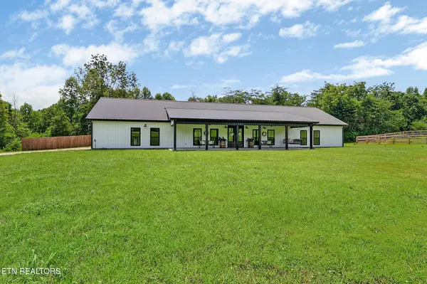2175 N Lick Creek Rd, Byrdstown, TN 38549