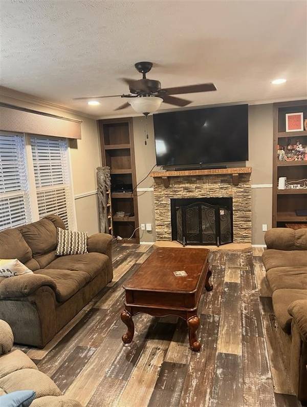 9663 Old Hillsboro Rd, Bon Aqua, TN 37025