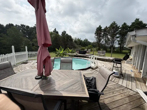 368 Bishop Troutt Rd, Westmoreland, TN 37186