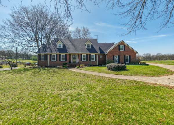2685 Hampshire Pike, Columbia, TN 38401