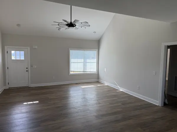 2492 Jason Dr, Chapel Hill, TN 37034