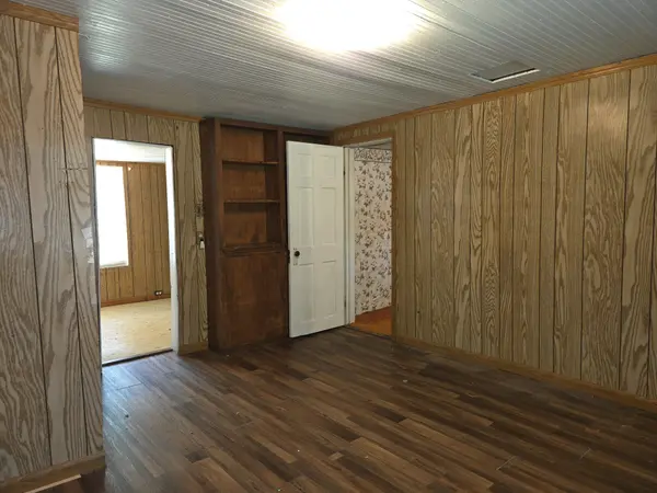 3269 Rawlings Rd, Woodlawn, TN 37191