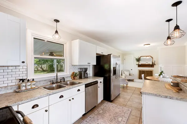 417 Central Ave, Chapel Hill, TN 37034