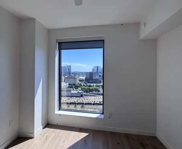 1212 Demonbreun St #2114, Nashville, TN 37203
