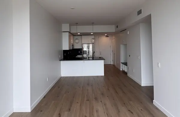 1212 Demonbreun St #2114, Nashville, TN 37203