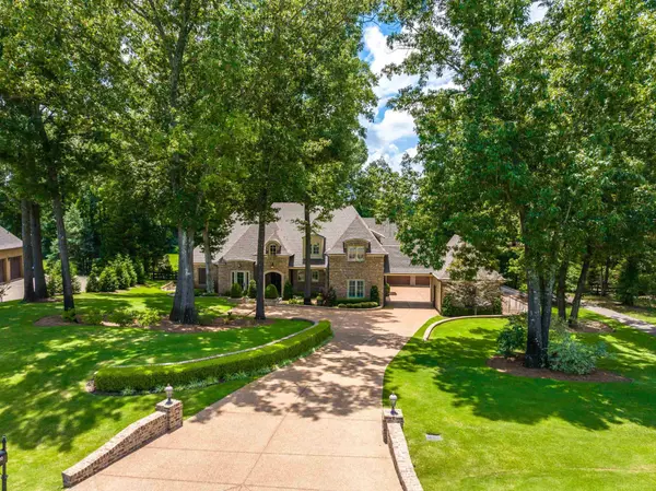 70 GREENBRIER LAKES CV, Piperton, TN 38017