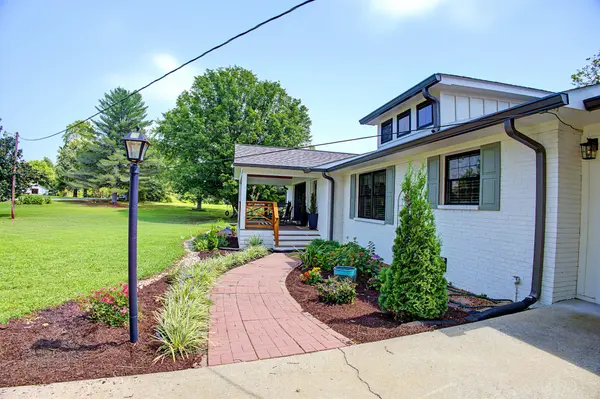 54 Purcell Rd, Leoma, TN 38468