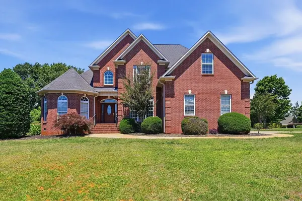 504 Kiowa DR, Boiling Springs, SC 29316