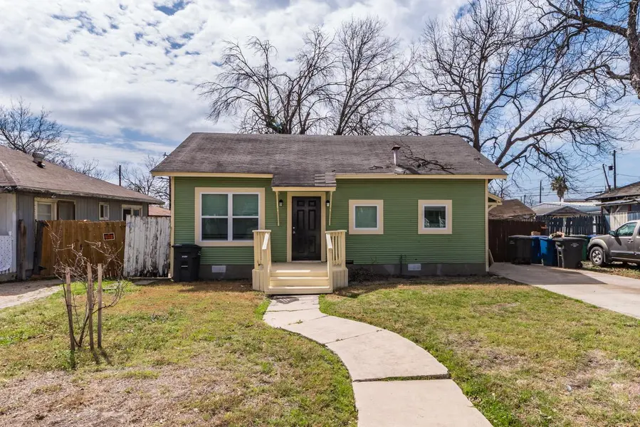 930 W Ridgewood CT, San Antonio, TX 78201