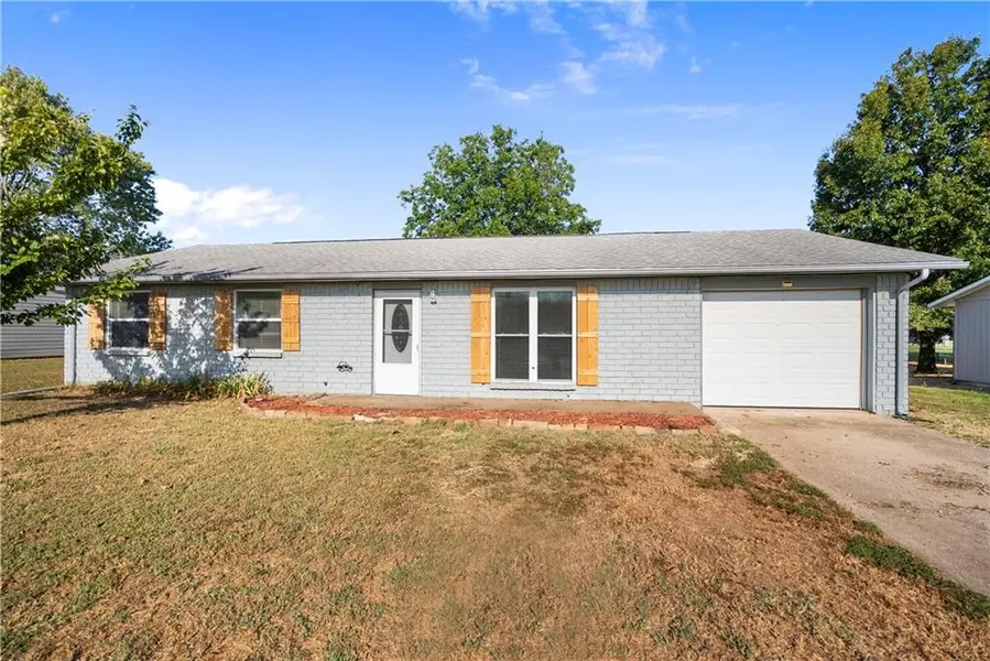 807 Keith BLVD, Coffeyville, KS 67301