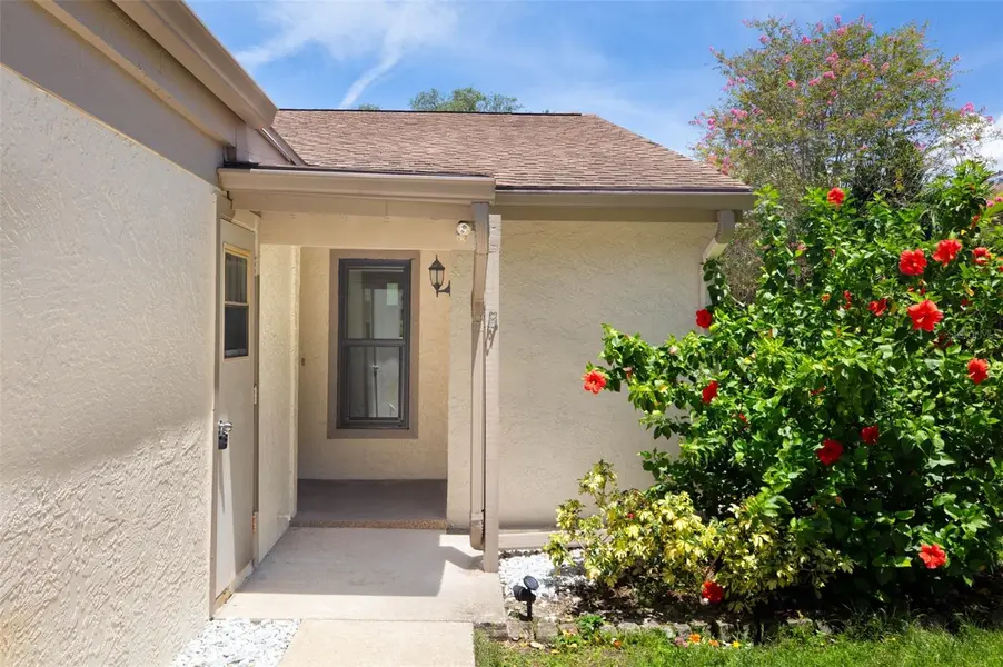 1306 GOLFVIEW DR, Tarpon Springs, FL 34689