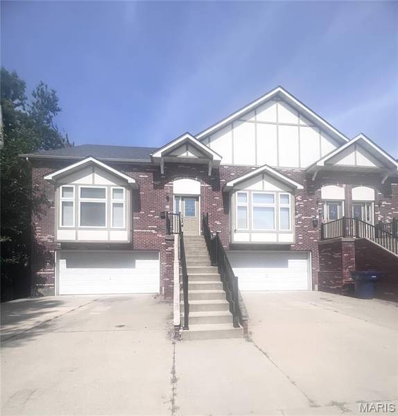 11 Cabanne Townhome DR, St Louis, MO 63112