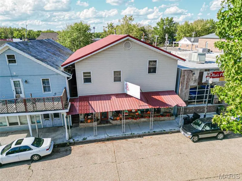 107 E Springfield ST, St James, MO 65559