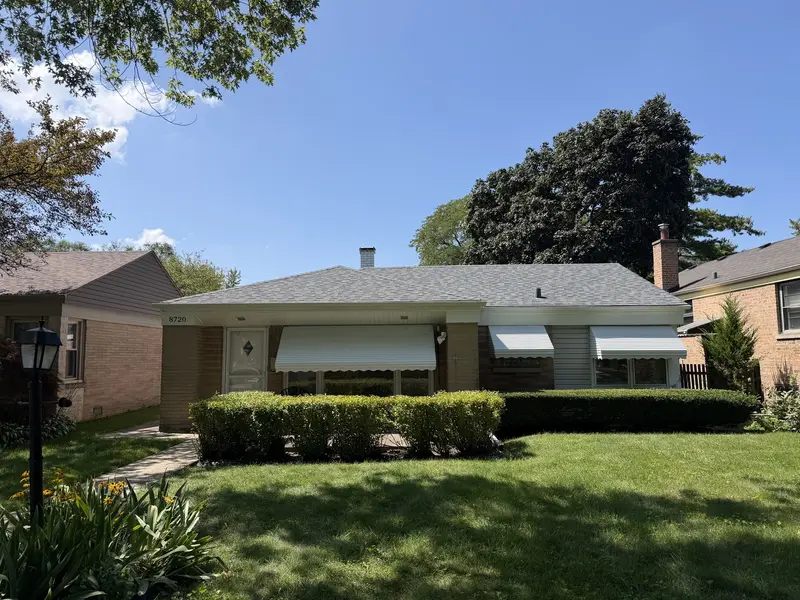 8720 Monticello AVE, Skokie, IL 60076