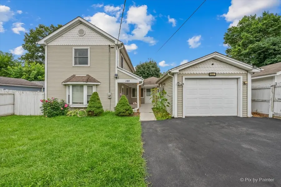 122 S Edison AVE, Elgin, IL 60123