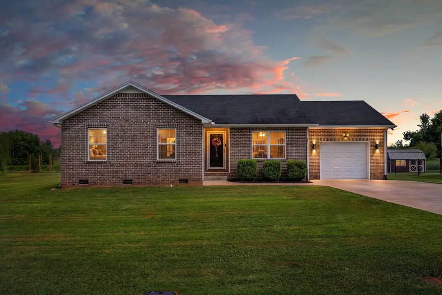 697 Portland Blvd, Portland, TN 37148