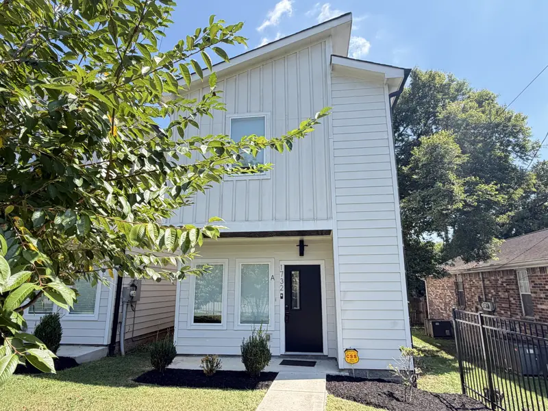 1732 25th Ave #N, Nashville, TN 37208