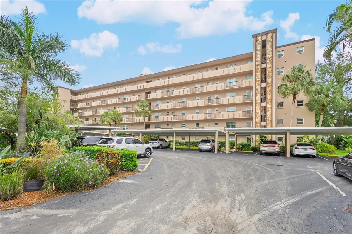 3620 IRONWOOD CIR #302O, Bradenton, FL 34209