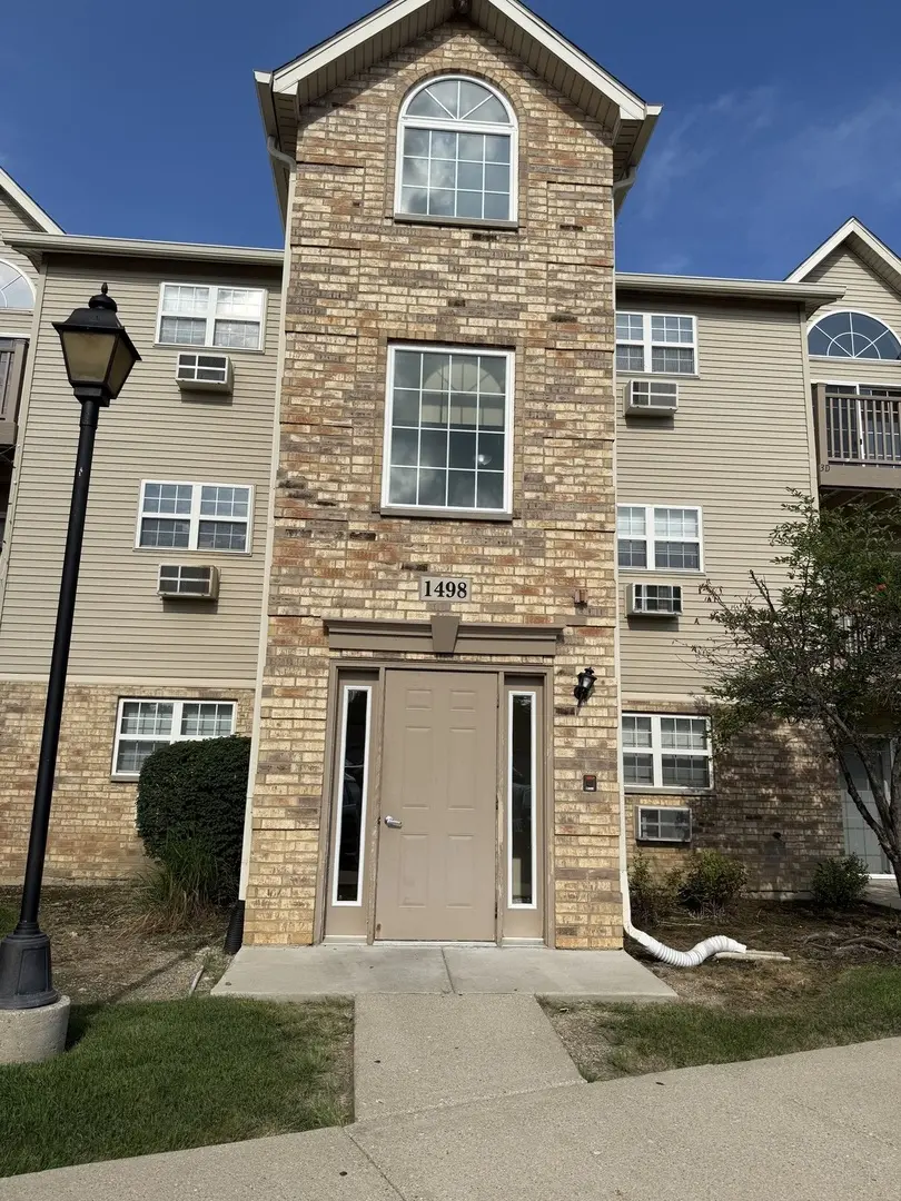 1498 W Sand Bar CT #3D, Round Lake Beach, IL 60073