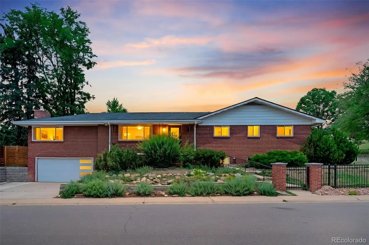 5701 W 49th AVE, Denver, CO 80212