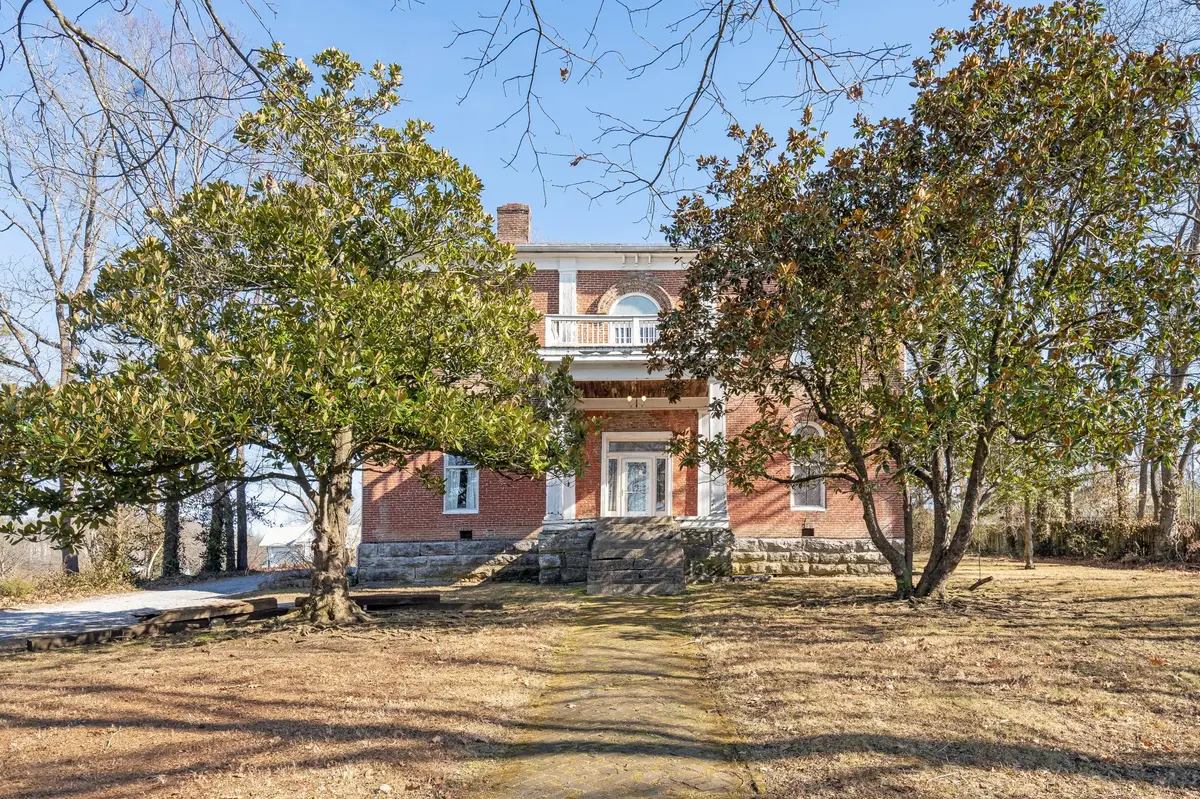307 Vine St #S, Wartrace, TN 37183