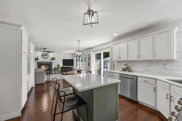7112 Walden Rd NE, Cedar Rapids, IA 52402