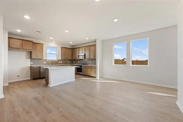 200 Clover BND, Liberty Hill, TX 78642
