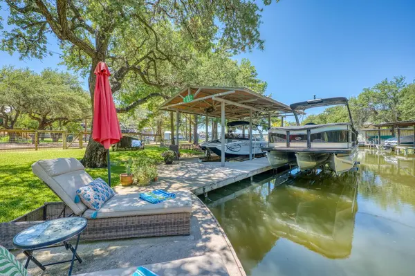1001 Shorewood DR, Granite Shoals, TX 78654