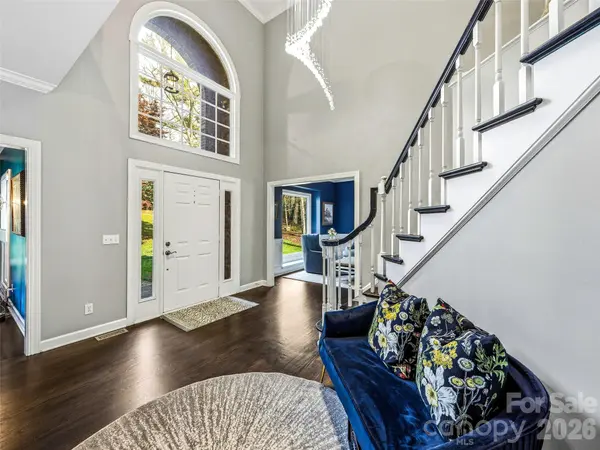 32 Franklin Farm RD, Fletcher, NC 28732