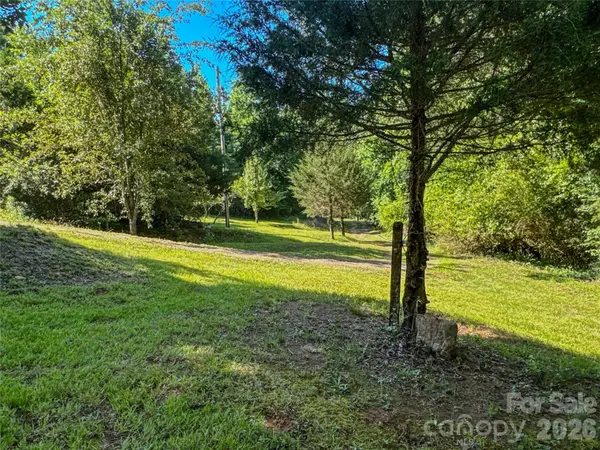306 Golden Valley RD, Casar, NC 28020