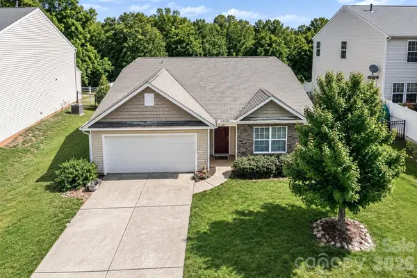 135 Mossy Pond RD, Statesville, NC 28677