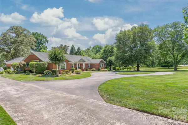 301 Fairway DR, Fort Mill, SC 29715