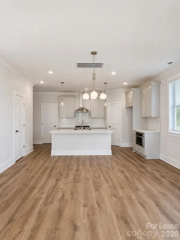 4634 Dogwood PL, Charlotte, NC 28212