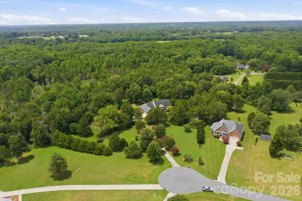 182 Robert DR, Statesville, NC 28625