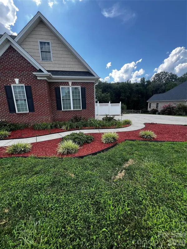 4209 Cheshire Glen DR, Monroe, NC 28110