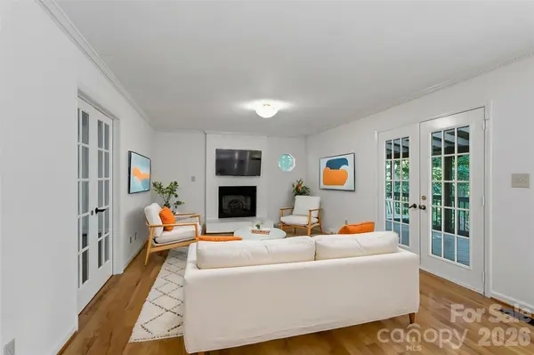 5607 Manchester AVE, Harrisburg, NC 28075