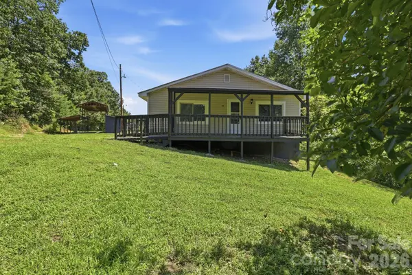 3028 Playmore Beach RD, Morganton, NC 28655