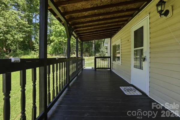 3028 Playmore Beach RD, Morganton, NC 28655