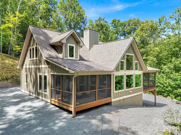 144 Laurel CRK, Cedar Mountain, NC 28718