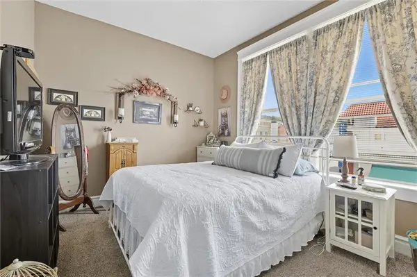 101 W Broadway AVE, Excelsior Springs, MO 64024