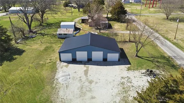 324 N Osborne ST, Iola, KS 66749