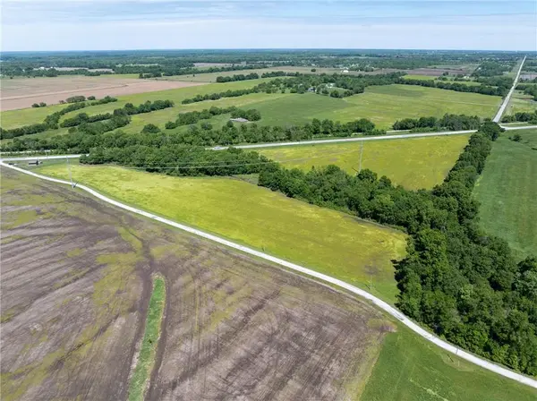 75 NE 254P RD, Clinton, MO 64735