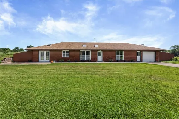 33155 Block RD, Paola, KS 66071