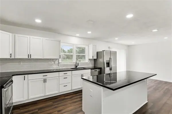 2508 NW 86th ST, Kansas City, MO 64154