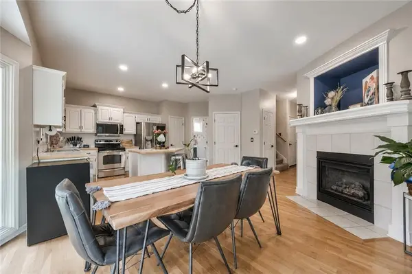13850 S Mullen ST, Olathe, KS 66062