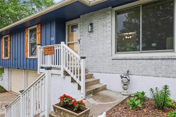 518 S Franklin ST, Raymore, MO 64083