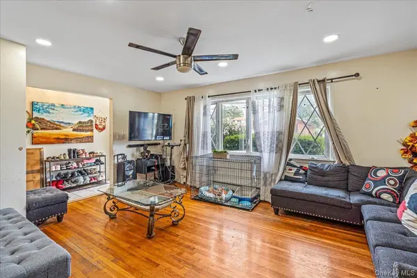 14426 229th ST, Springfield Gardens, NY 11413