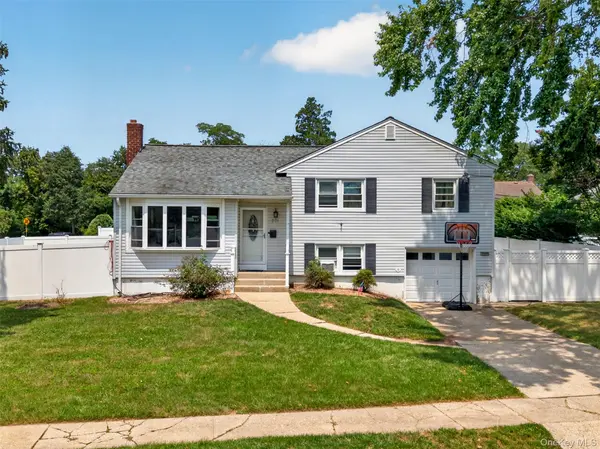 201 Willis CT, Wantagh, NY 11793