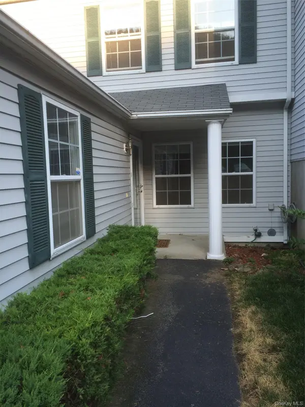 402 Watch Hill DR #402, Tarrytown, NY 10591